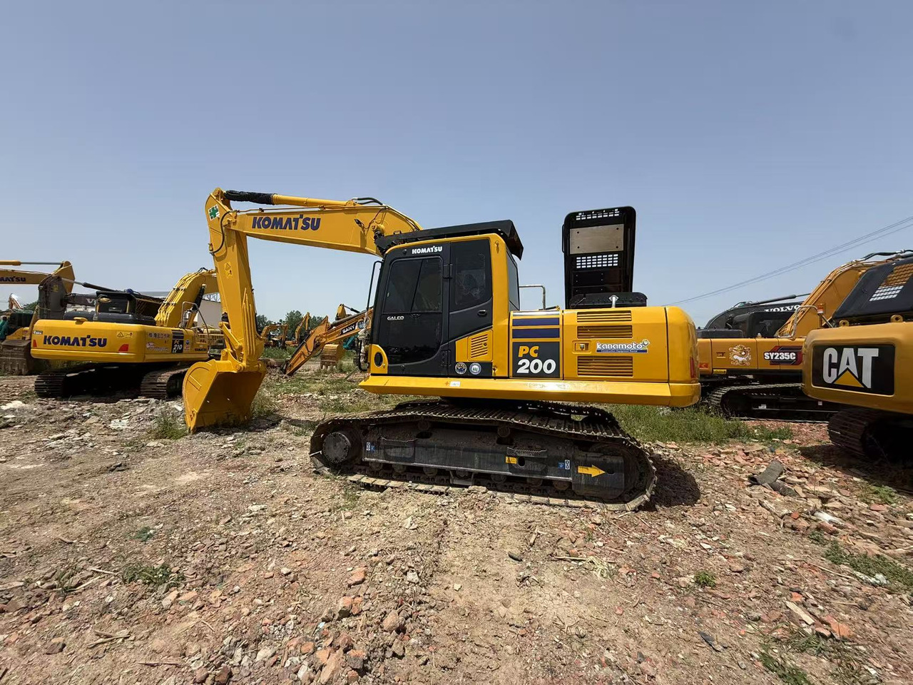 KOMATSU PC200-8 - Lintekskavaator: pilt 2 KOMATSU PC200-8 - Lintekskavaator: pilt 2
