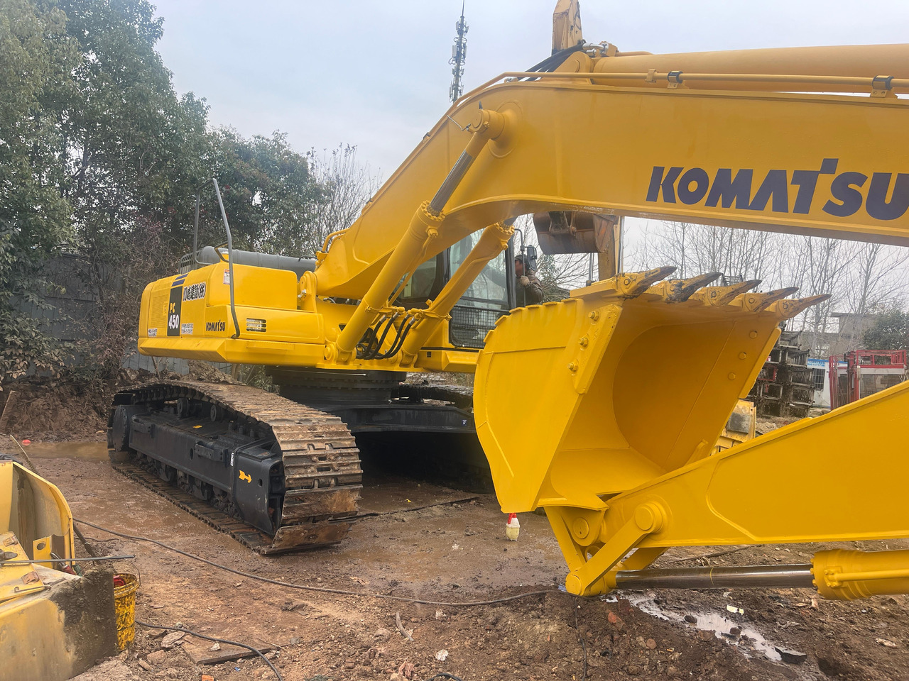 KOMATSU PC450-7 - Lintekskavaator: pilt 5 KOMATSU PC450-7 - Lintekskavaator: pilt 5
