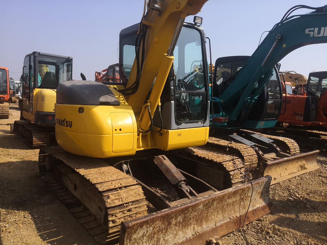 KOMATSU PC78US - Miniekskavaator: pilt 3 KOMATSU PC78US - Miniekskavaator: pilt 3