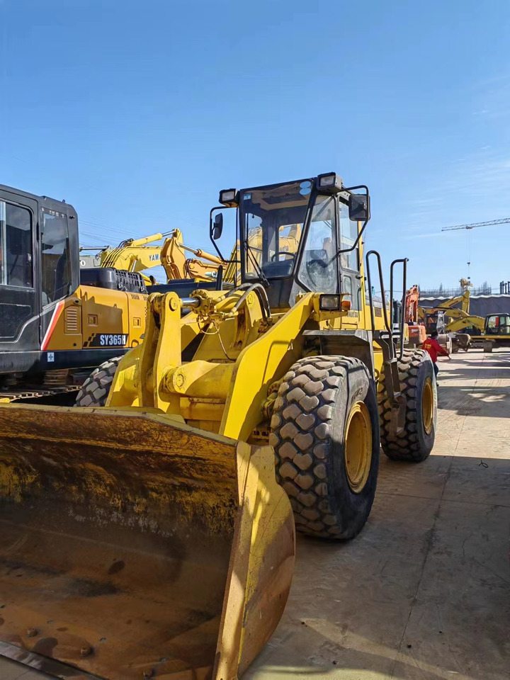 KOMATSU WA320-3 - Rataslaadur: pilt 2 KOMATSU WA320-3 - Rataslaadur: pilt 2
