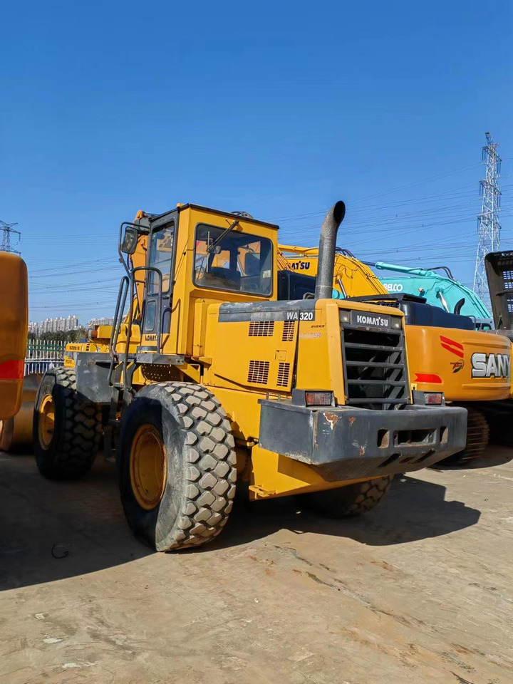 KOMATSU WA320-3 - Rataslaadur: pilt 1 KOMATSU WA320-3 - Rataslaadur: pilt 1