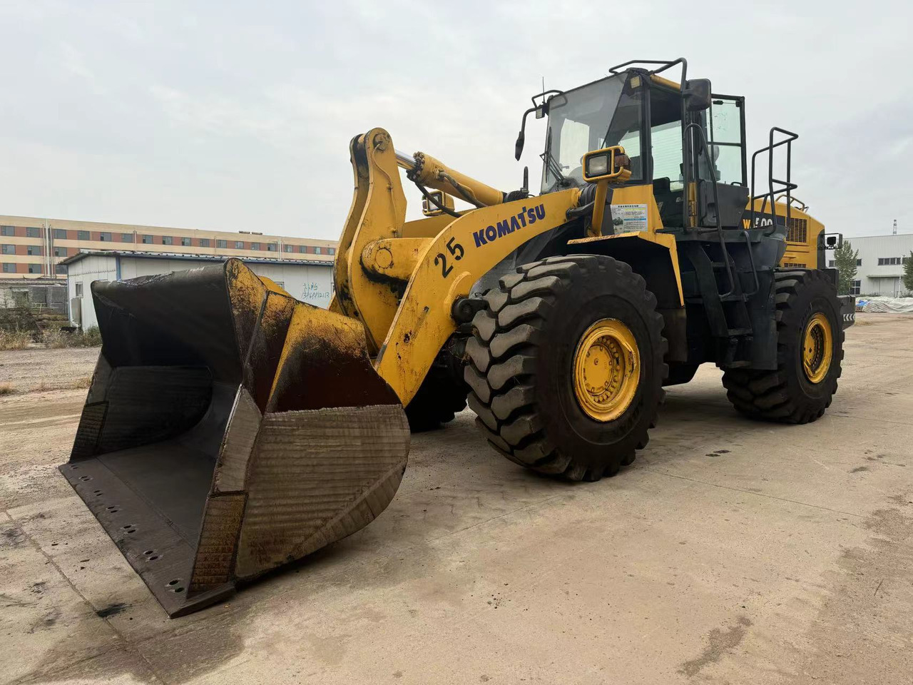 KOMATSU WA500-6 - Rataslaadur: pilt 4 KOMATSU WA500-6 - Rataslaadur: pilt 4