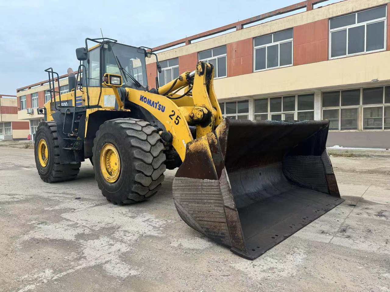 KOMATSU WA500-6 - Rataslaadur: pilt 5 KOMATSU WA500-6 - Rataslaadur: pilt 5