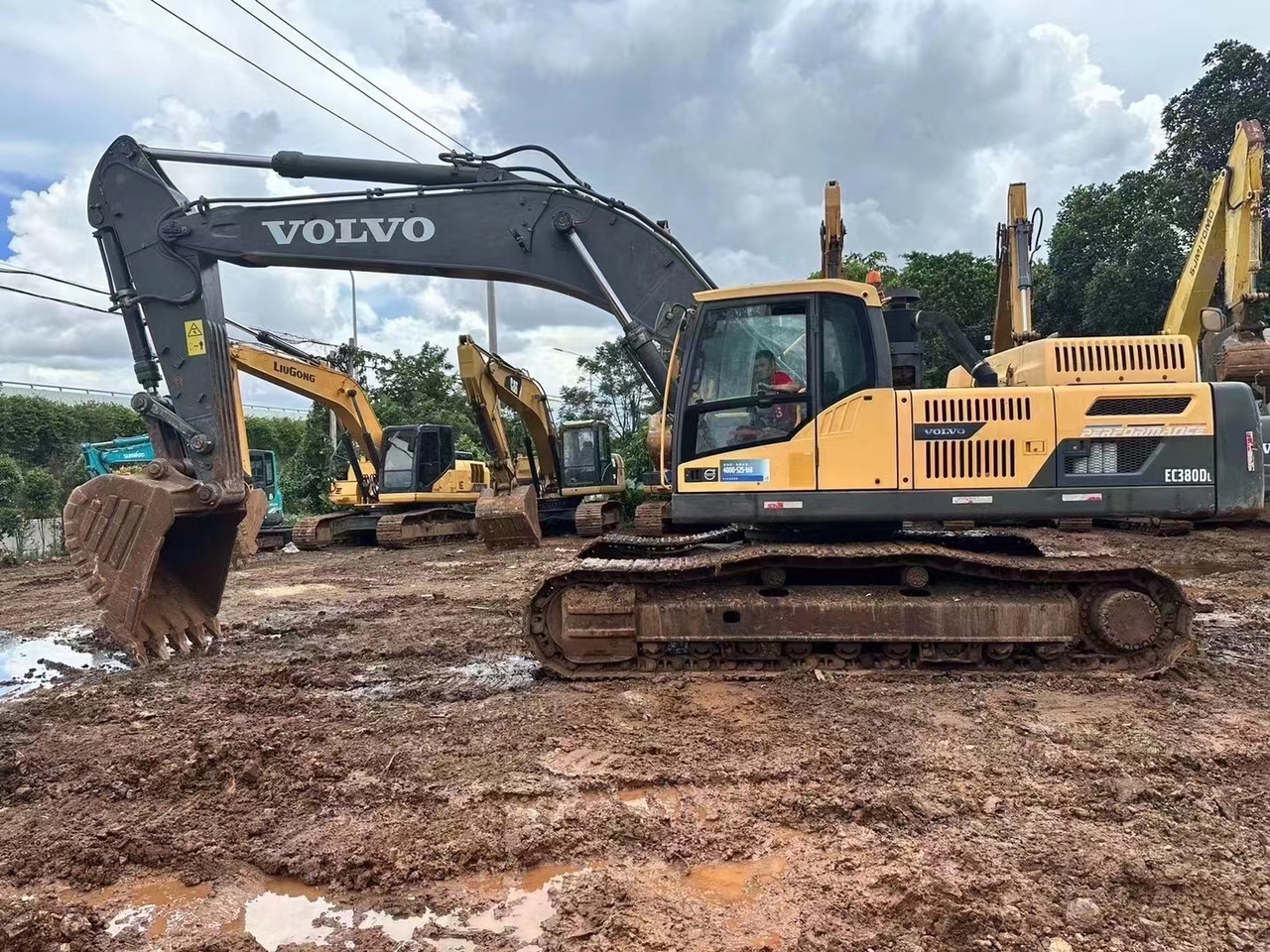 VOLVO EC380 - Lintekskavaator: pilt 3 VOLVO EC380 - Lintekskavaator: pilt 3