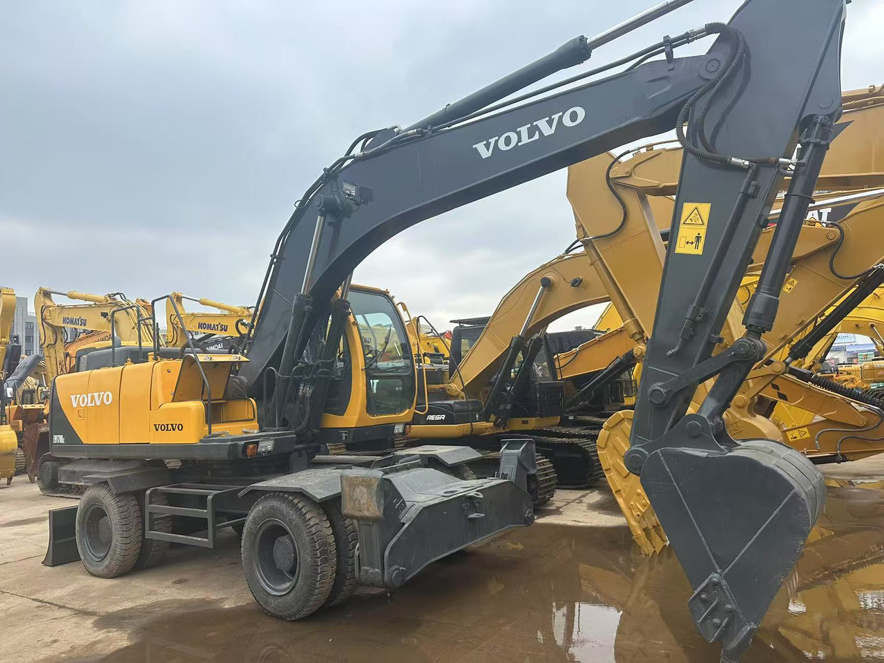 VOLVO EW170BLC - Ratastel ekskavaator: pilt 1 VOLVO EW170BLC - Ratastel ekskavaator: pilt 1