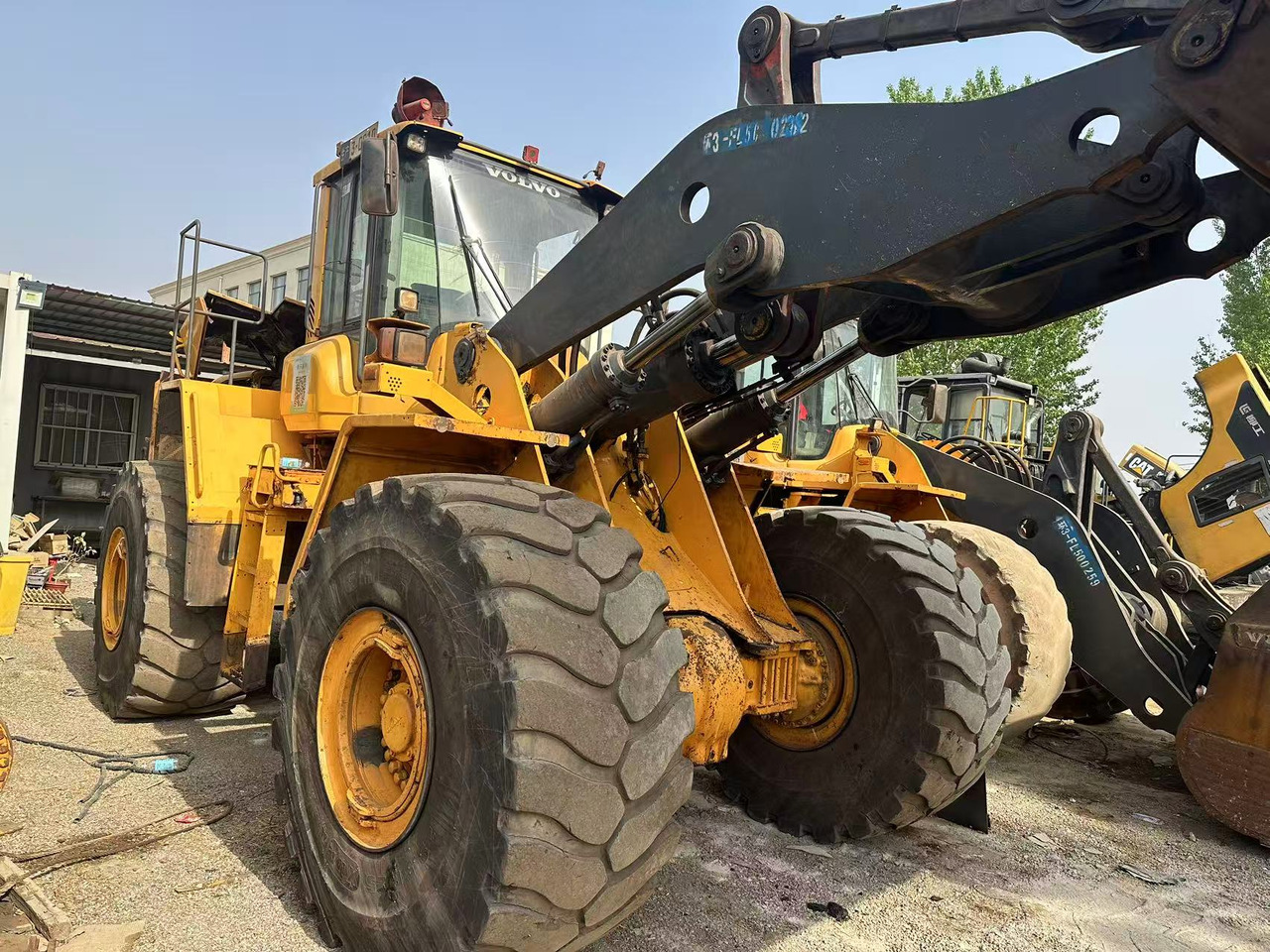 VOLVO L220F - Rataslaadur: pilt 2 VOLVO L220F - Rataslaadur: pilt 2