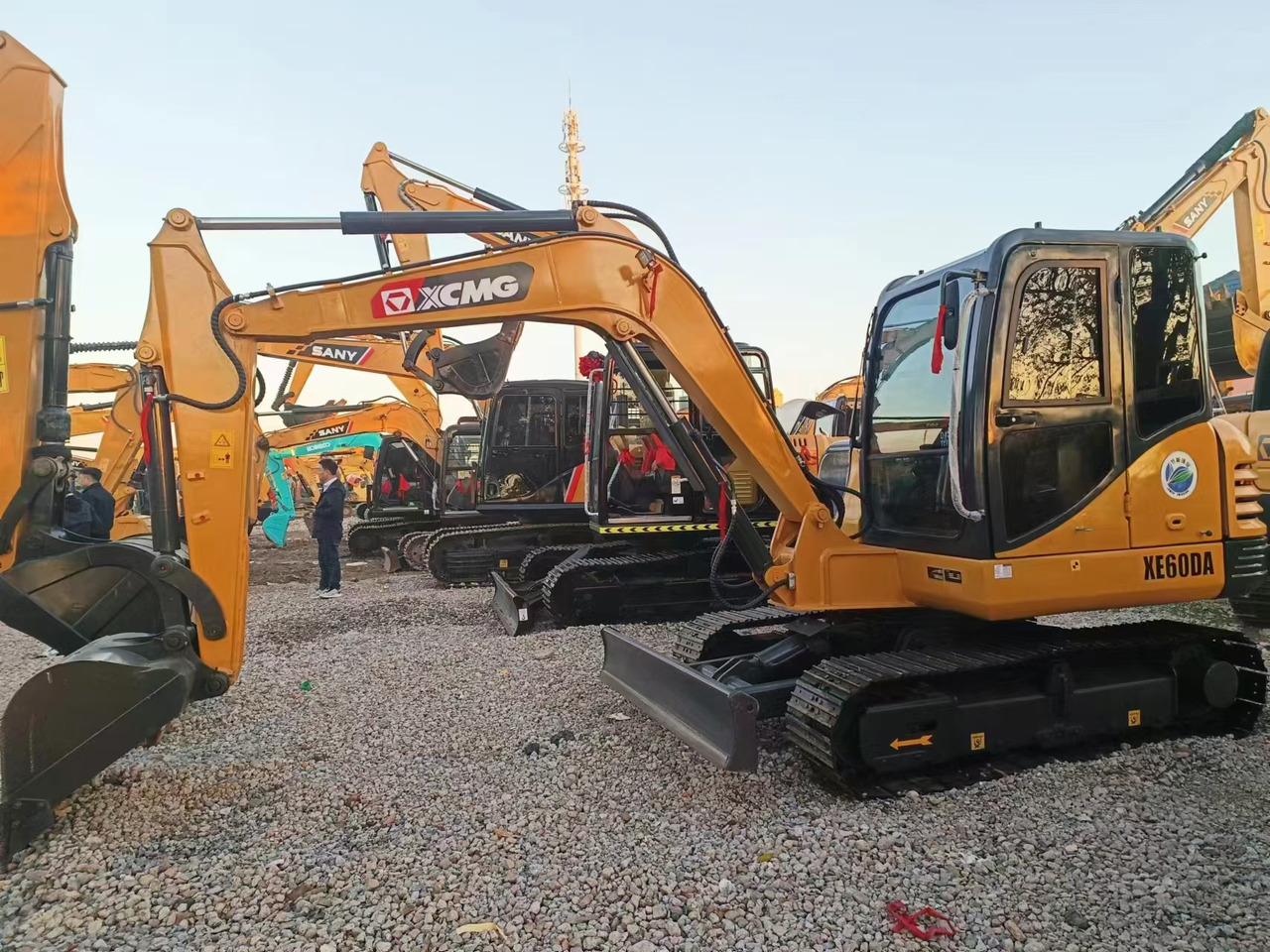 XCMG XE60DA - Lintekskavaator: pilt 3 XCMG XE60DA - Lintekskavaator: pilt 3