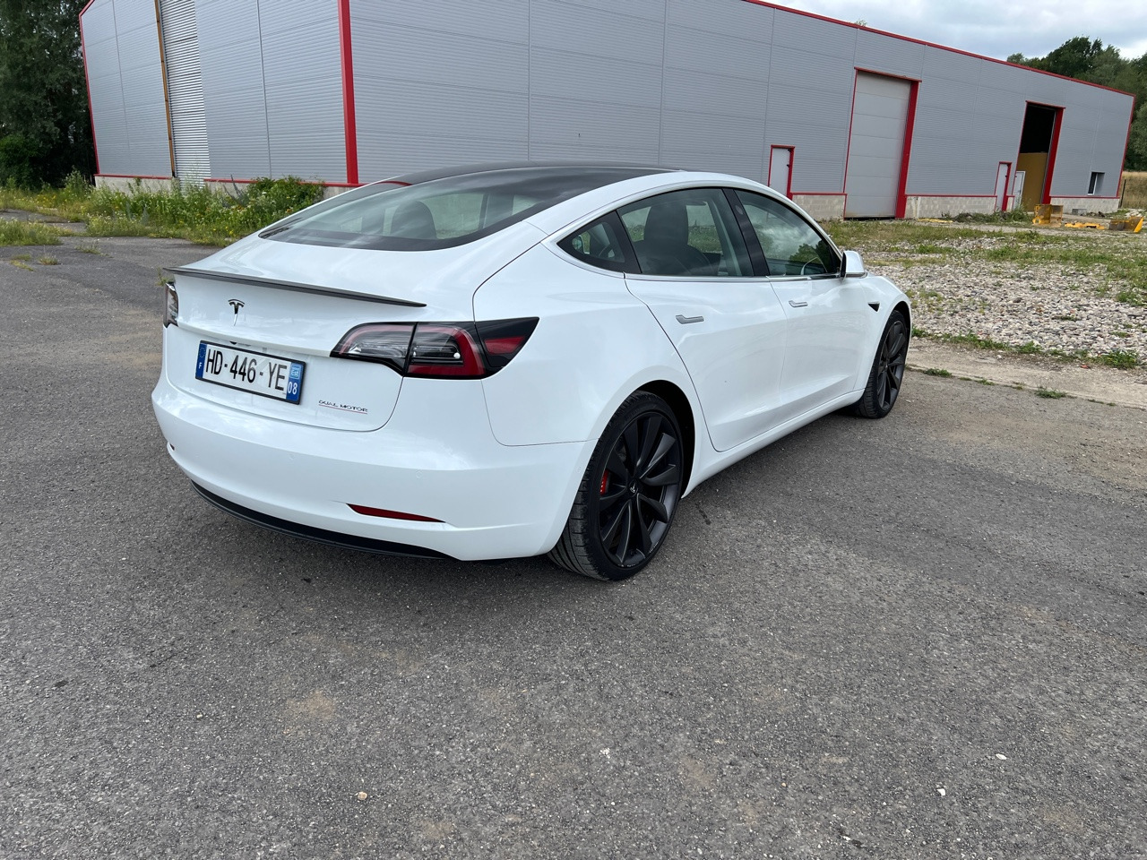 TESLA Model 3 Performance Dual Motor FSD 3 Autopilot - Sedaan: pilt 2 TESLA Model 3 Performance Dual Motor FSD 3 Autopilot - Sedaan: pilt 2