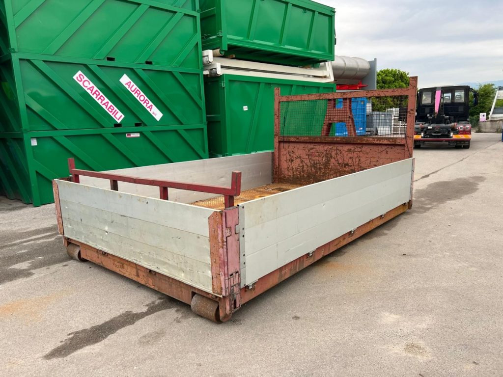 CONTAINER SCARRABILE A PIANALE CON SPONDE - Multilift konteiner: pilt 4 CONTAINER SCARRABILE A PIANALE CON SPONDE - Multilift konteiner: pilt 4
