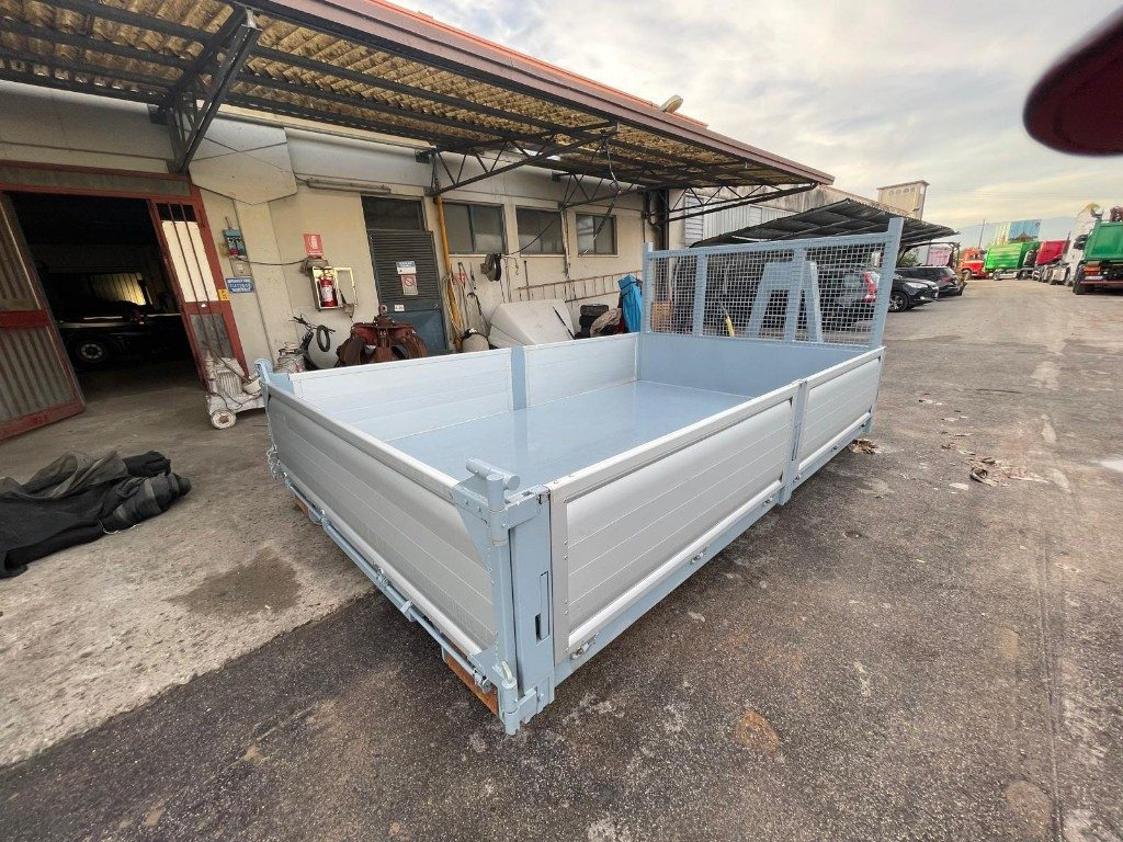 CONTAINER SCARRABILE NUOVO A PIANALE CON SPONDE - Multilift konteiner: pilt 4 CONTAINER SCARRABILE NUOVO A PIANALE CON SPONDE - Multilift konteiner: pilt 4