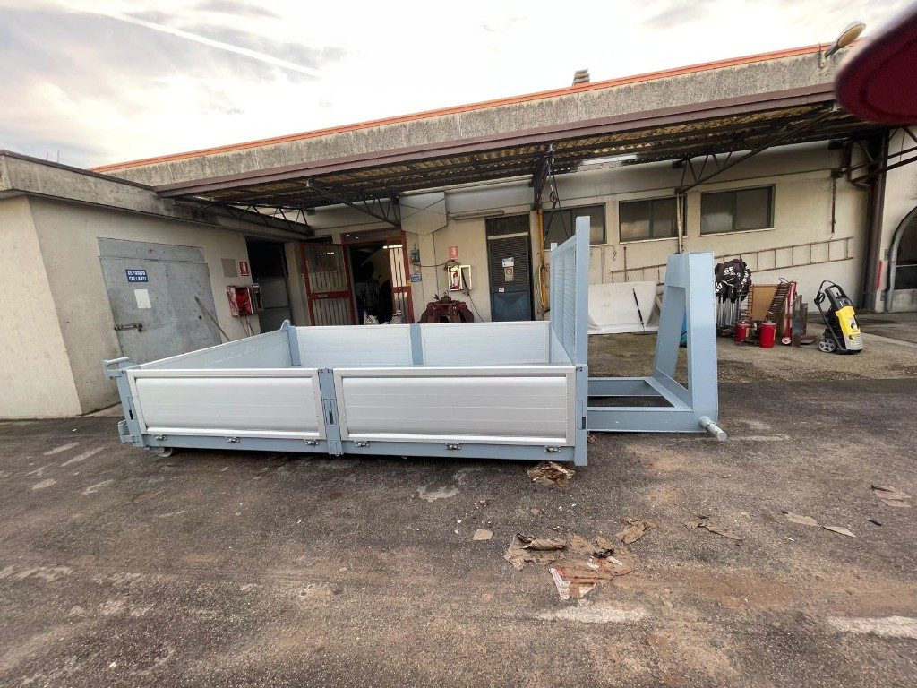 CONTAINER SCARRABILE NUOVO A PIANALE CON SPONDE - Multilift konteiner: pilt 3 CONTAINER SCARRABILE NUOVO A PIANALE CON SPONDE - Multilift konteiner: pilt 3