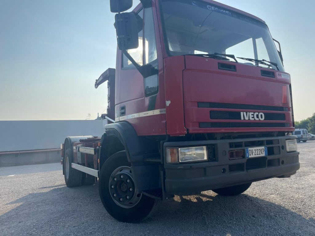 FIAT IVECO EUROCARGO 150E23 - Konkstõstukiga veoauto: pilt 2 FIAT IVECO EUROCARGO 150E23 - Konkstõstukiga veoauto: pilt 2