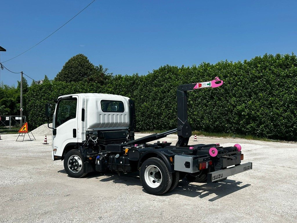 ISUZU P75 NUOVO SCARRABILE - Konkstõstukiga veoauto: pilt 5 ISUZU P75 NUOVO SCARRABILE - Konkstõstukiga veoauto: pilt 5