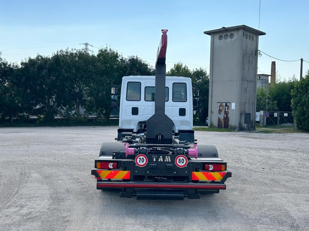 IVECO 120EL22 CON SCARRABILE NUOVO - Konkstõstukiga veoauto: pilt 5 IVECO 120EL22 CON SCARRABILE NUOVO - Konkstõstukiga veoauto: pilt 5
