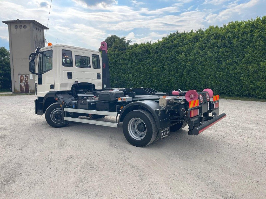 IVECO EUROCARGO 120E22 SCARRABILE - Konkstõstukiga veoauto: pilt 3 IVECO EUROCARGO 120E22 SCARRABILE - Konkstõstukiga veoauto: pilt 3
