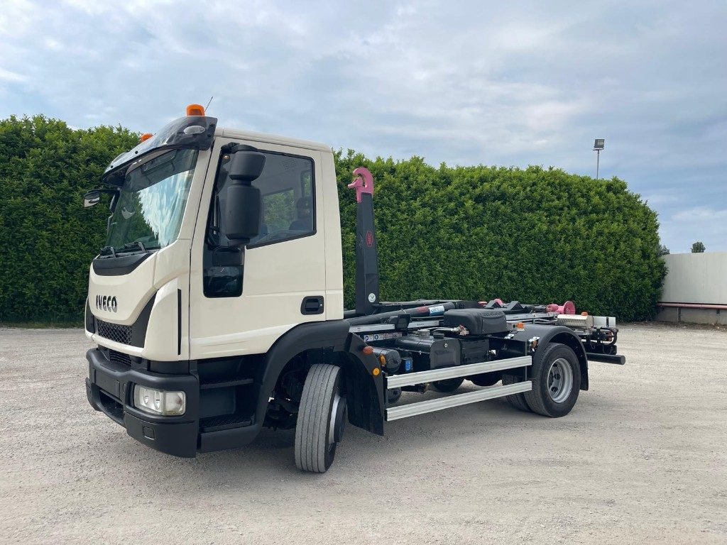 IVECO EUROCARGO 120E22 SCARRABILE - Konkstõstukiga veoauto: pilt 1 IVECO EUROCARGO 120E22 SCARRABILE - Konkstõstukiga veoauto: pilt 1