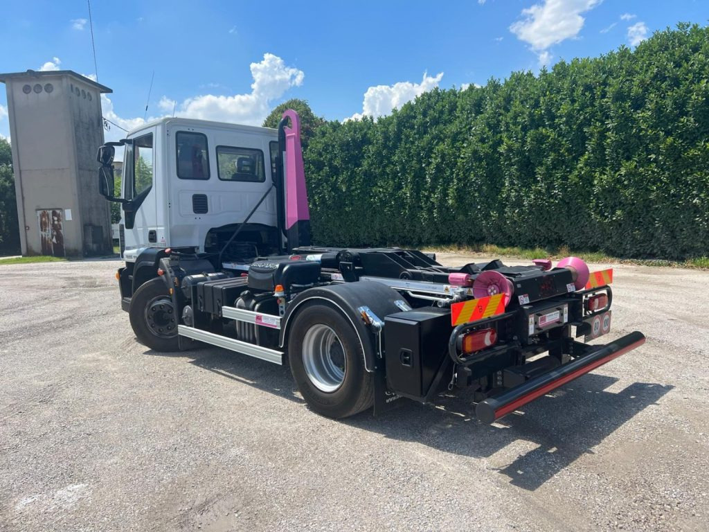 IVECO EUROCARGO 160E25 SCARRABILE - Konkstõstukiga veoauto: pilt 3 IVECO EUROCARGO 160E25 SCARRABILE - Konkstõstukiga veoauto: pilt 3