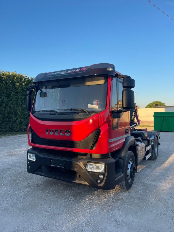 IVECO EUROCARGO 160E32 CON SCARRABILE NUOVO - Konkstõstukiga veoauto: pilt 4 IVECO EUROCARGO 160E32 CON SCARRABILE NUOVO - Konkstõstukiga veoauto: pilt 4