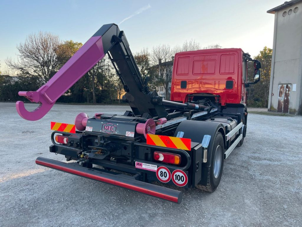 IVECO EUROCARGO 160E32 CON SCARRABILE NUOVO - Konkstõstukiga veoauto: pilt 5 IVECO EUROCARGO 160E32 CON SCARRABILE NUOVO - Konkstõstukiga veoauto: pilt 5