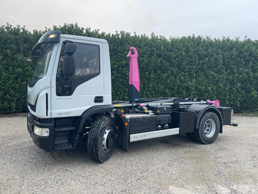 IVECO EUROCARGO 180K32 SCARRABILE NUOVO - Konkstõstukiga veoauto: pilt 2 IVECO EUROCARGO 180K32 SCARRABILE NUOVO - Konkstõstukiga veoauto: pilt 2
