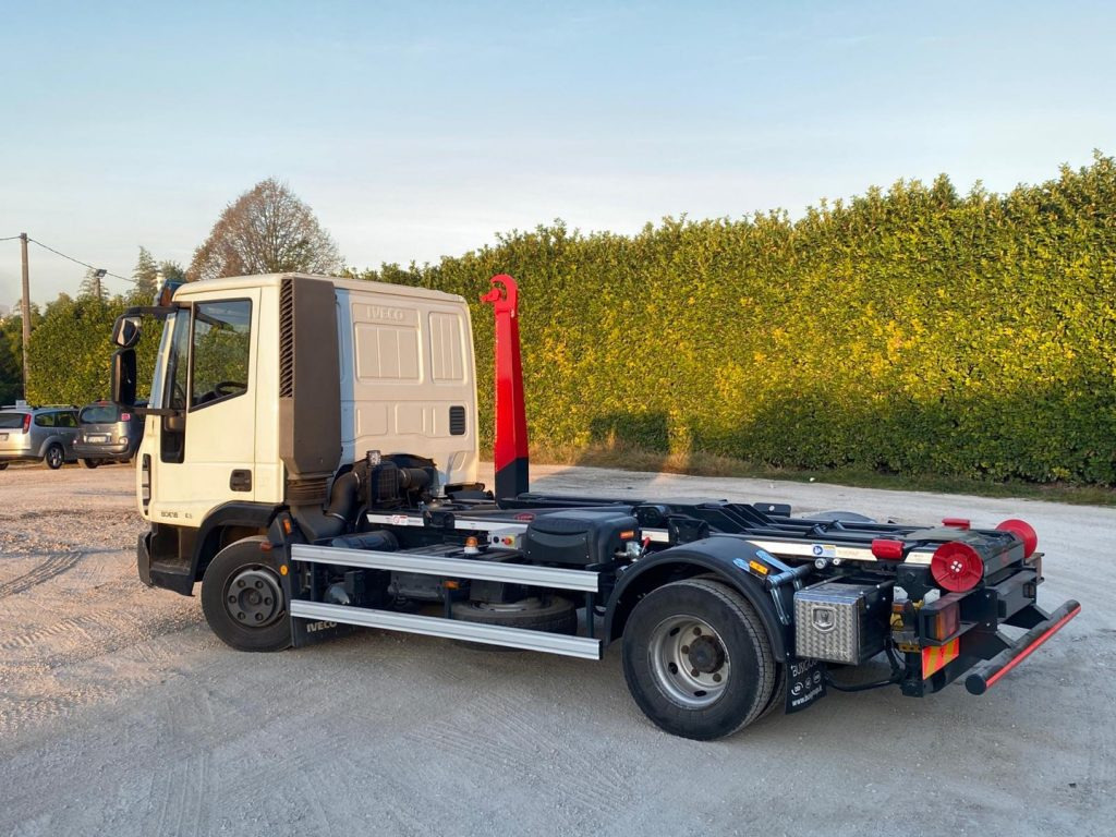 IVECO EUROCARGO 80 E18 CON IMPIANTO SCARRABILE NUO - Konkstõstukiga veoauto: pilt 5 IVECO EUROCARGO 80 E18 CON IMPIANTO SCARRABILE NUO - Konkstõstukiga veoauto: pilt 5