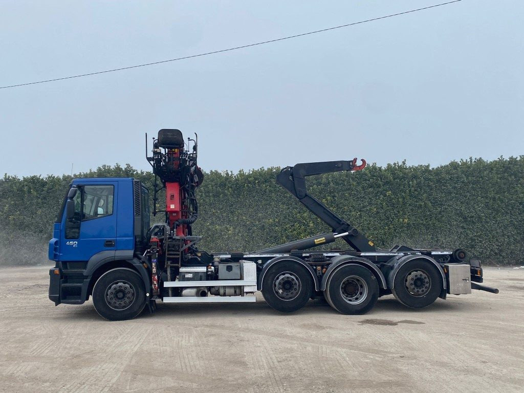 IVECO STRALIS 260.450 SCARRABILE CON GRU - Konkstõstukiga veoauto: pilt 3 IVECO STRALIS 260.450 SCARRABILE CON GRU - Konkstõstukiga veoauto: pilt 3