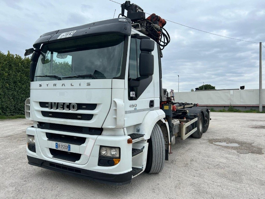 IVECO STRALIS 260E45 SCARRABILE - Konkstõstukiga veoauto: pilt 1 IVECO STRALIS 260E45 SCARRABILE - Konkstõstukiga veoauto: pilt 1