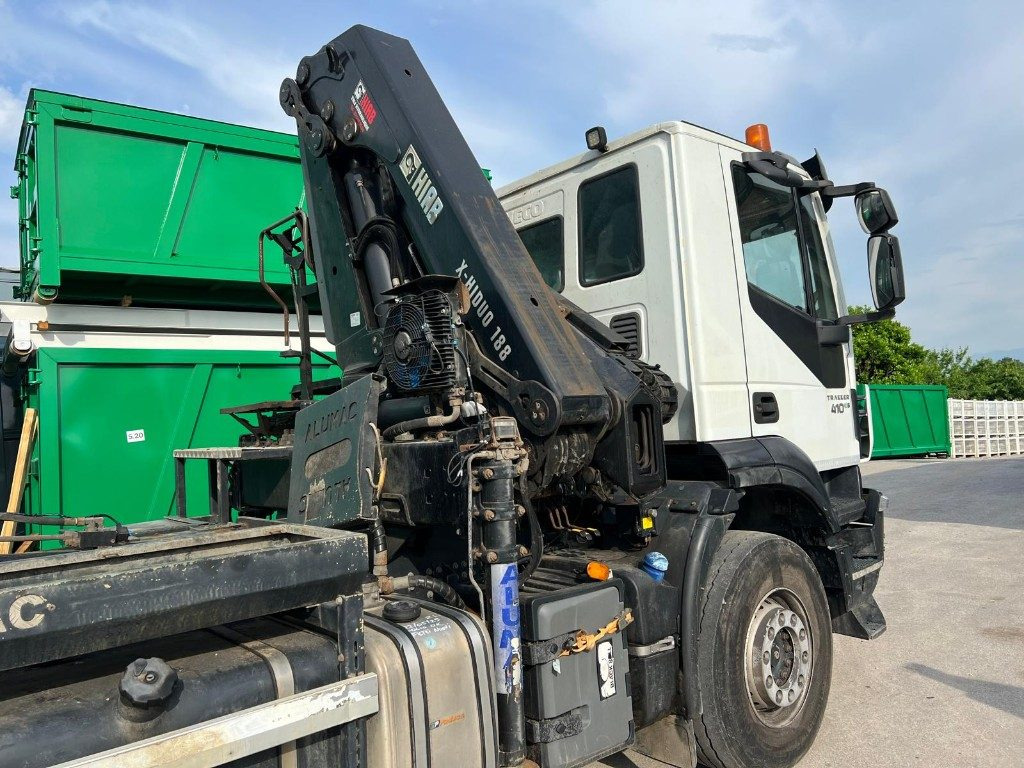 IVECO TRAKKER 410 SCARRABILE - Konkstõstukiga veoauto: pilt 5 IVECO TRAKKER 410 SCARRABILE - Konkstõstukiga veoauto: pilt 5