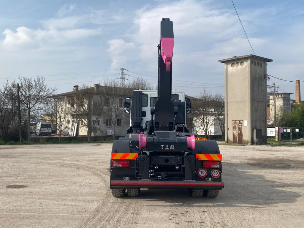 IVECO TRAKKER T-WAY AD510 NUOVO SCARRABILE - Konkstõstukiga veoauto: pilt 4 IVECO TRAKKER T-WAY AD510 NUOVO SCARRABILE - Konkstõstukiga veoauto: pilt 4