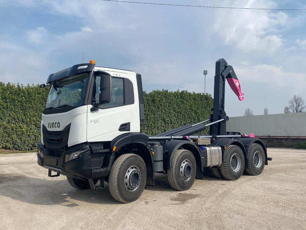 IVECO TRAKKER T-WAY AD510 NUOVO SCARRABILE - Konkstõstukiga veoauto: pilt 1 IVECO TRAKKER T-WAY AD510 NUOVO SCARRABILE - Konkstõstukiga veoauto: pilt 1