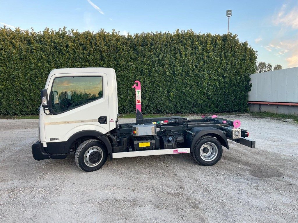 NISSAN NT400 SCARRABILE PATENTE B - Konkstõstukiga veoauto: pilt 2 NISSAN NT400 SCARRABILE PATENTE B - Konkstõstukiga veoauto: pilt 2