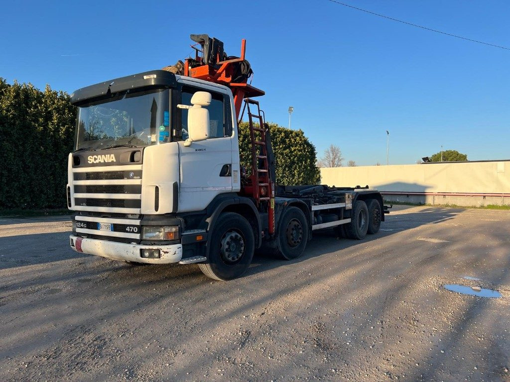 SCANIA CV R124 SCARRABILE CON GRU E POLIPO - Konkstõstukiga veoauto: pilt 1 SCANIA CV R124 SCARRABILE CON GRU E POLIPO - Konkstõstukiga veoauto: pilt 1