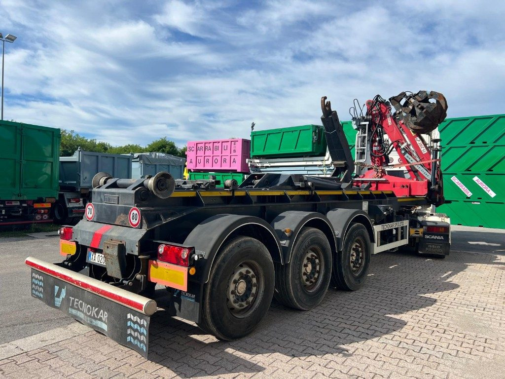 TECNOKAR SEMIRIMORCHIO TECNOKAR SCARRABILE CON GRU - Konteinerveduk/ Tõstukiga poolhaagis: pilt 2 TECNOKAR SEMIRIMORCHIO TECNOKAR SCARRABILE CON GRU - Konteinerveduk/ Tõstukiga poolhaagis: pilt 2