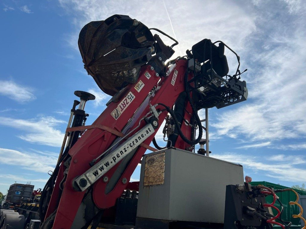 TECNOKAR SEMIRIMORCHIO TECNOKAR SCARRABILE CON GRU - Konteinerveduk/ Tõstukiga poolhaagis: pilt 4 TECNOKAR SEMIRIMORCHIO TECNOKAR SCARRABILE CON GRU - Konteinerveduk/ Tõstukiga poolhaagis: pilt 4