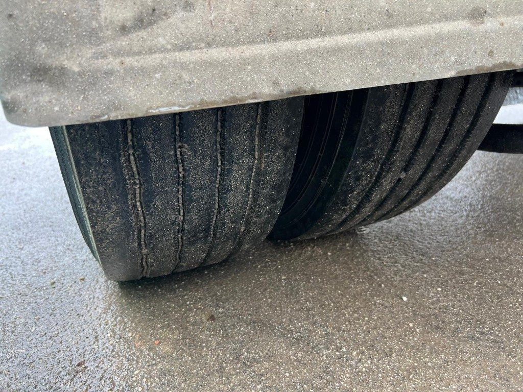 VIBERTI RIMORCHIO VIBERTI SCARRABILE PNEUMATICO - Multilift/ Liftdumper haagis: pilt 5 VIBERTI RIMORCHIO VIBERTI SCARRABILE PNEUMATICO - Multilift/ Liftdumper haagis: pilt 5