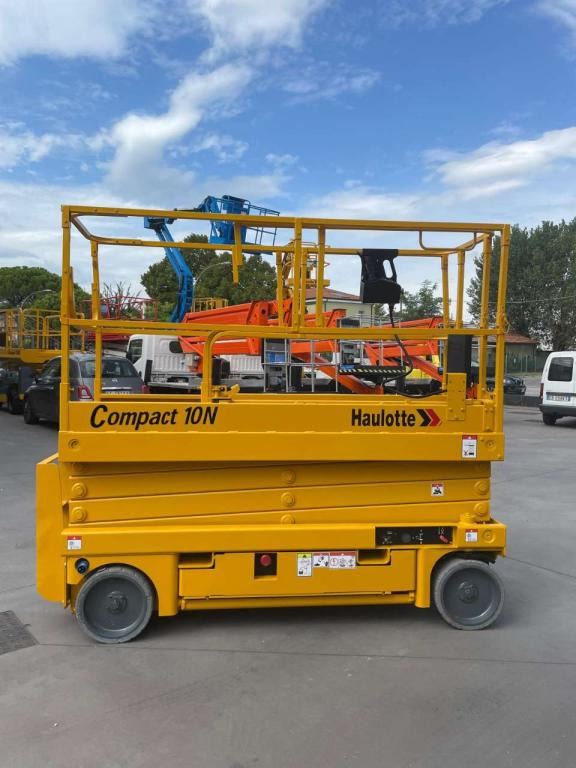 Haulotte COMPACT 10N - Käärlift: pilt 2 Haulotte COMPACT 10N - Käärlift: pilt 2