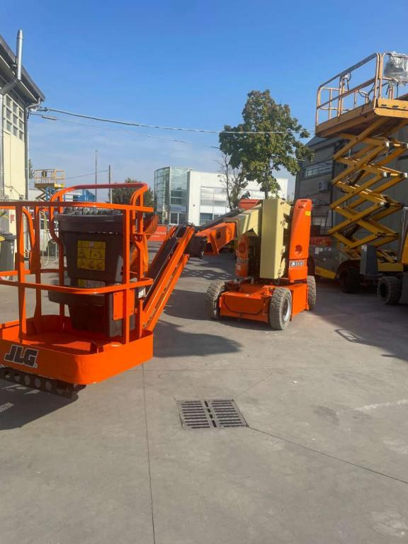 JLG E300AJP - Liigendpoom: pilt 1 JLG E300AJP - Liigendpoom: pilt 1