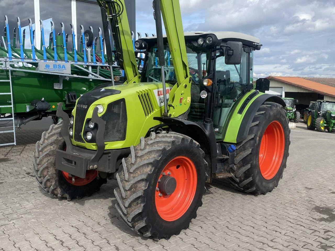 CLAAS Arion 420 CIS 2913 - Traktor: pilt 3 CLAAS Arion 420 CIS 2913 - Traktor: pilt 3