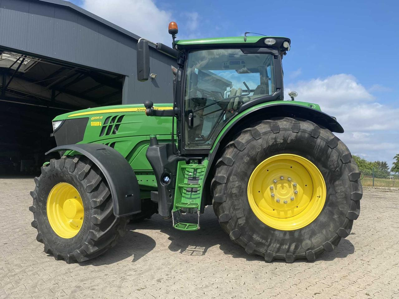 John Deere 6195R - Traktor: pilt 3 John Deere 6195R - Traktor: pilt 3