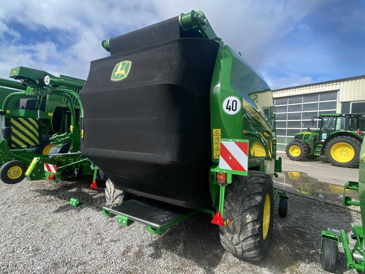 John Deere V461 R - 671 Bunde - Heinapress, ümmargune: pilt 5 John Deere V461 R - 671 Bunde - Heinapress, ümmargune: pilt 5