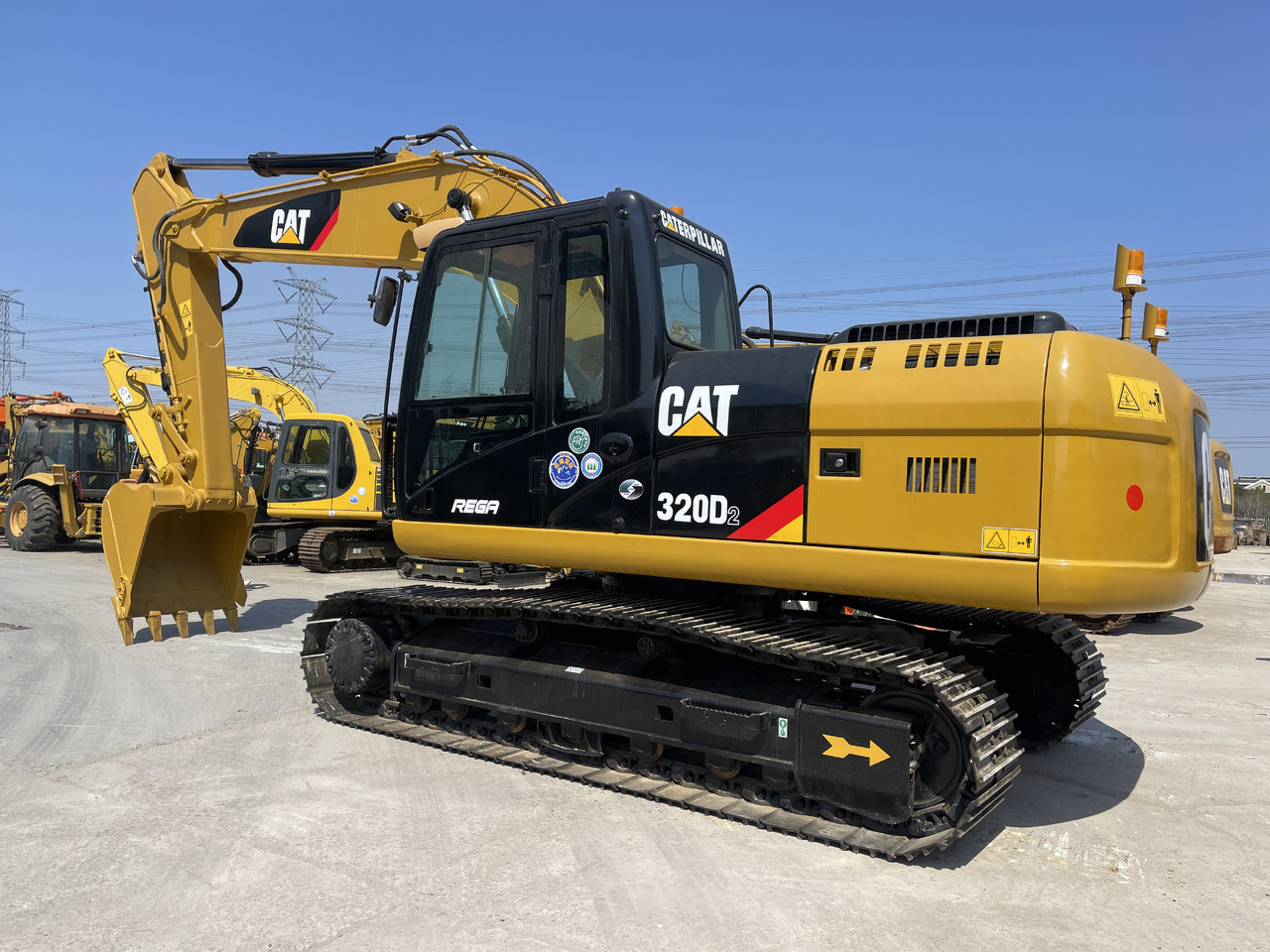 CATERPILLAR CAT 320D - Lintekskavaator: pilt 1 CATERPILLAR CAT 320D - Lintekskavaator: pilt 1