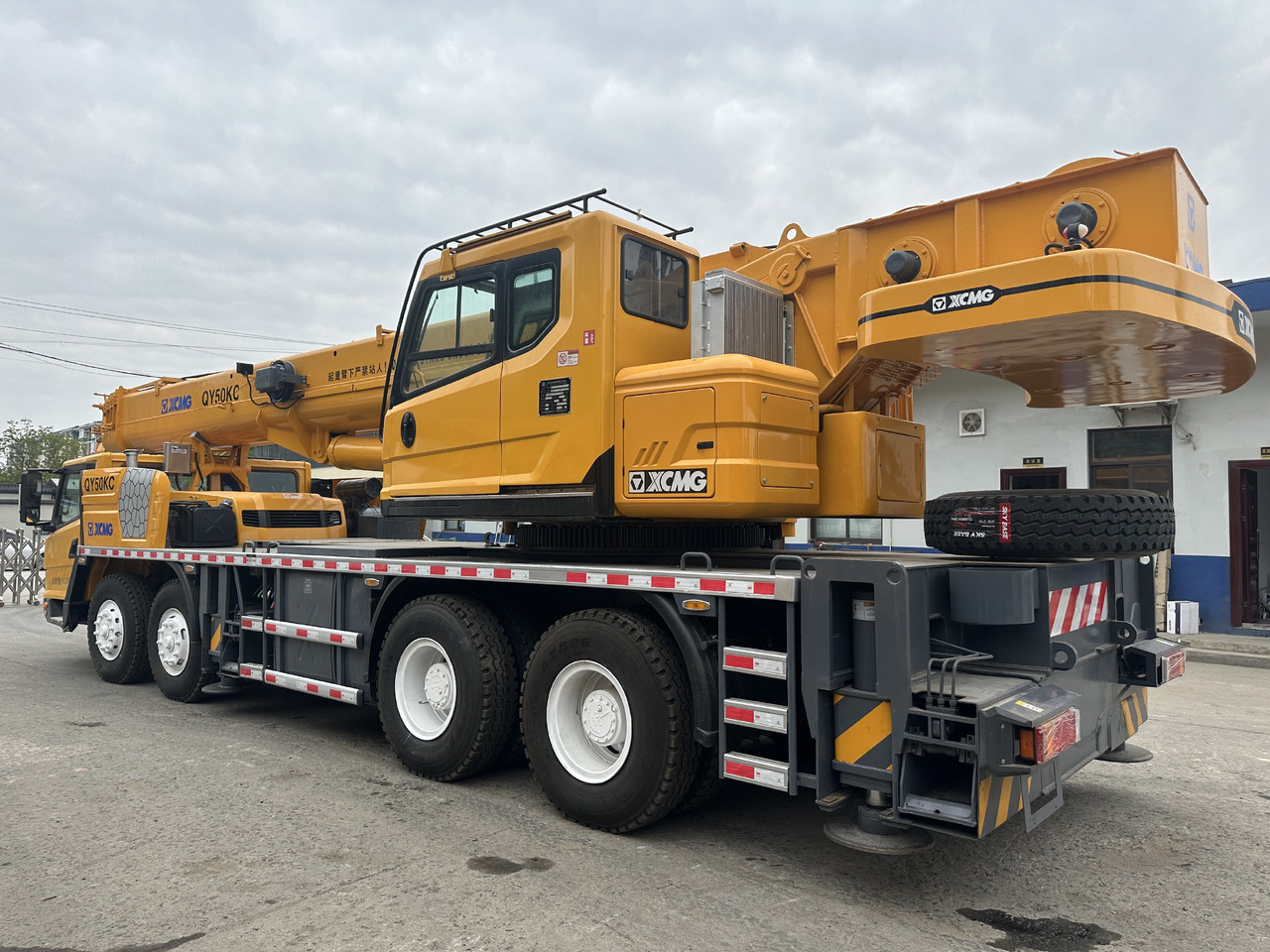 XCMG QY50KC 50 Ton 55ton 70t 100t 130t 160t 200t 240t 300t truck crane - Autokraana: pilt 3 XCMG QY50KC 50 Ton 55ton 70t 100t 130t 160t 200t 240t 300t truck crane - Autokraana: pilt 3