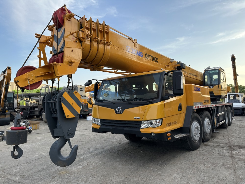 XCMG qy70kc xct75 qy75kc 70ton 75 ton 80 ton 85 ton 90 ton 100 ton 110 ton 130 ton truck crane - Autokraana: pilt 1 XCMG qy70kc xct75 qy75kc 70ton 75 ton 80 ton 85 ton 90 ton 100 ton 110 ton 130 ton truck crane - Autokraana: pilt 1