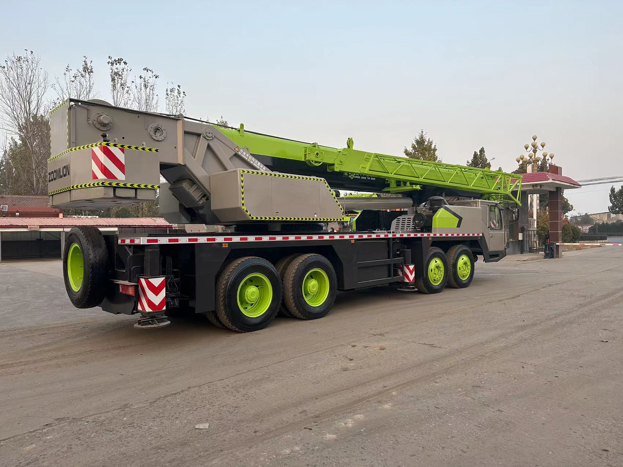 ZOOMLION QY70V ZTC700V 70 ton 50 ton 60 ton 80 ton 90 ton 100 ton truck crane - Autokraana: pilt 4 ZOOMLION QY70V ZTC700V 70 ton 50 ton 60 ton 80 ton 90 ton 100 ton truck crane - Autokraana: pilt 4