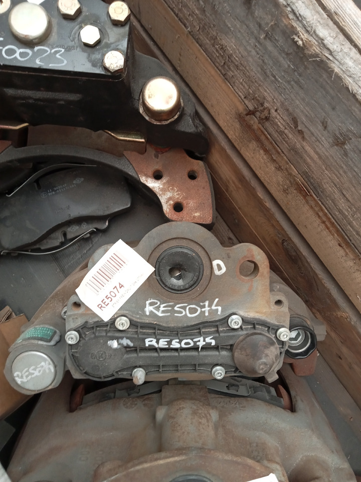 Trouillet ETRIER FREIN GAUCHE + DROIT SN6 377MM - Piduriosad: pilt 2 Trouillet ETRIER FREIN GAUCHE + DROIT SN6 377MM - Piduriosad: pilt 2