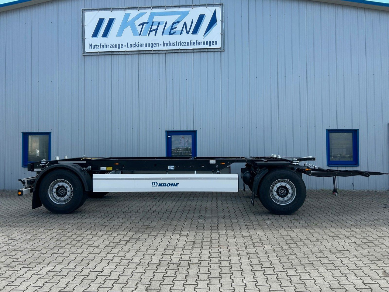 Krone AZW 18 eL3B9 22,5" BDF Box Carrier Neufahrzeug - Konteinerveduk/ Tõstuk järelhaagis: pilt 1 Krone AZW 18 eL3B9 22,5" BDF Box Carrier Neufahrzeug - Konteinerveduk/ Tõstuk järelhaagis: pilt 1