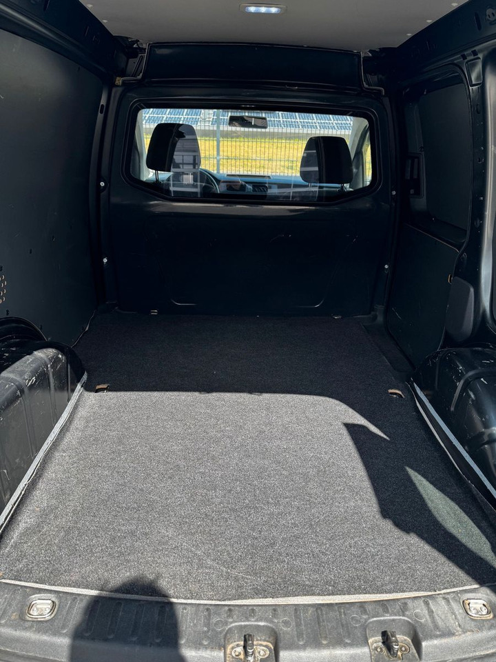 Mikrobuss Volkswagen Caddy | Automatik, Klima, AHK, Beinfreiheit: pilt 12