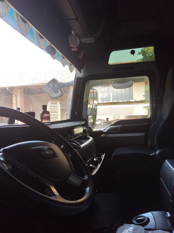 MAN TGX 18.440 - Sadulveok: pilt 5 MAN TGX 18.440 - Sadulveok: pilt 5