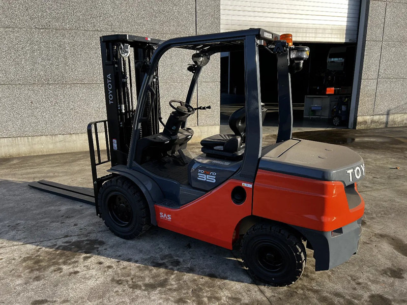 Toyota 52-8FDJF35 TONERO 35 (NEW) (6x in Stock) - Diiseltõstuk: pilt 4 Toyota 52-8FDJF35 TONERO 35 (NEW) (6x in Stock) - Diiseltõstuk: pilt 4