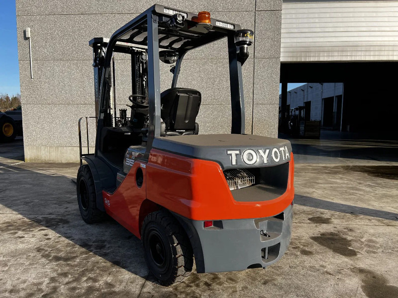 Toyota 52-8FDJF35 TONERO 35 (NEW) (6x in Stock) - Diiseltõstuk: pilt 3 Toyota 52-8FDJF35 TONERO 35 (NEW) (6x in Stock) - Diiseltõstuk: pilt 3
